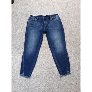 20 KanCan High-Rise Crop Barrel Leg Side Step Fray Hem